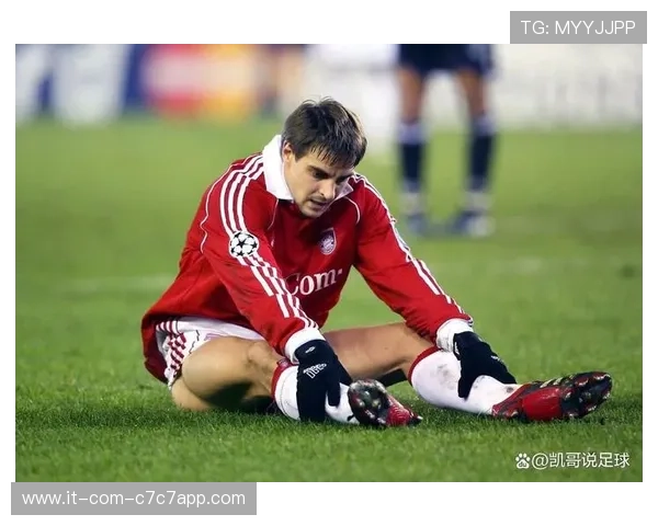 足球场上的高个子巨星盘点从空中霸主到进球机器