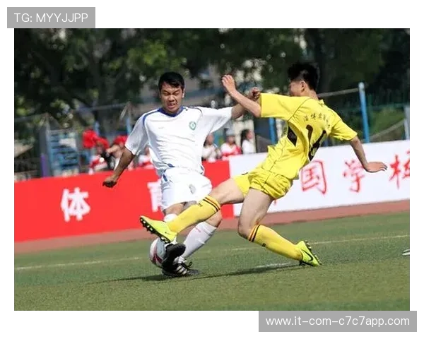 足球星罗成长之路与赛场荣耀全面解析与未来发展展望 足球星罗成长之路与赛场荣耀全面解析与未来发展展望